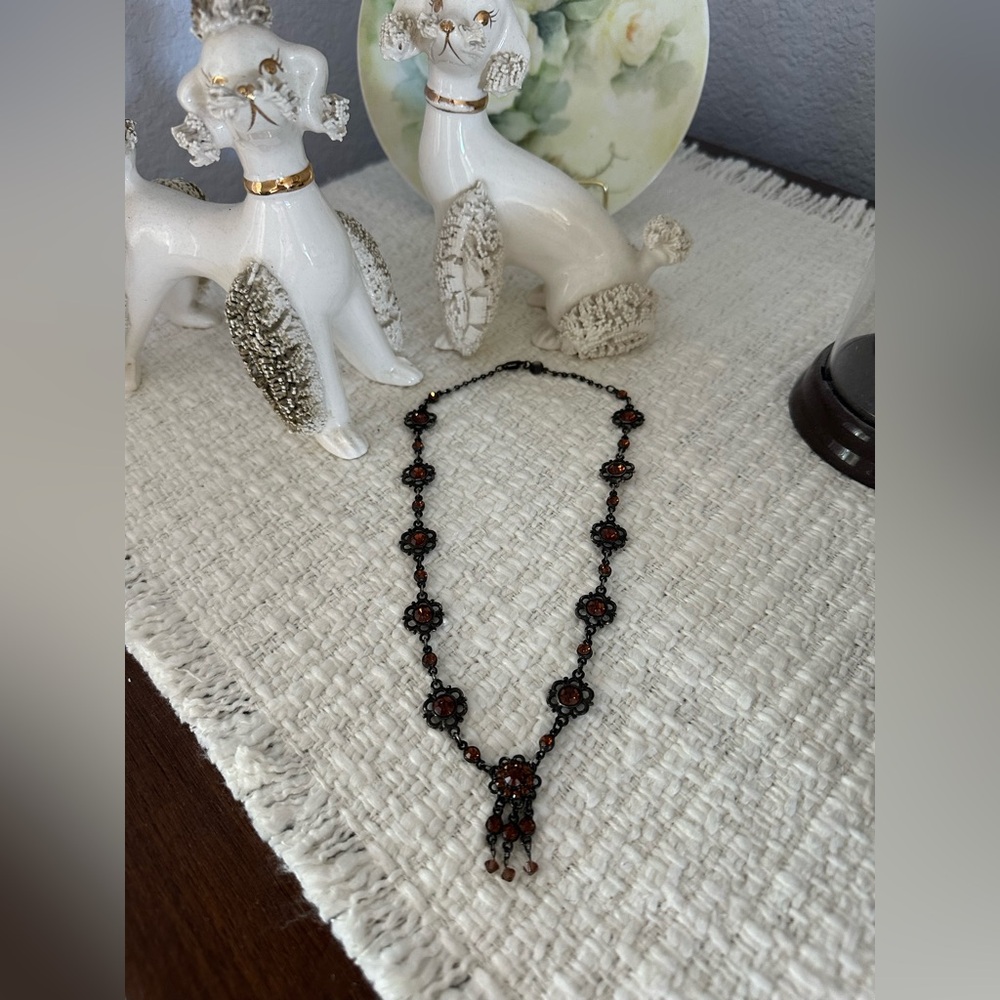 Super sweet Victorian style Beaded necklace.